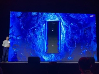 Xiaomi представила в России смартфон Mi 9T и “умный телевизор”